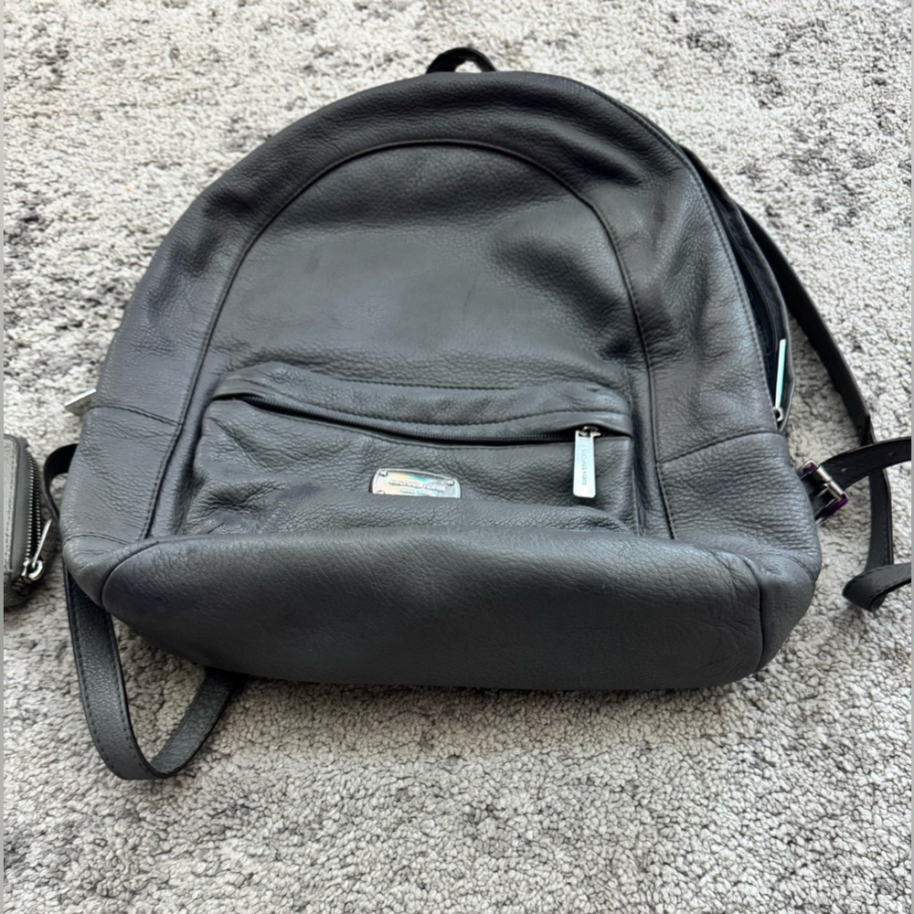 Michael Kors Leather Backpack + Wallet Set Gray - Picture 2 of 14